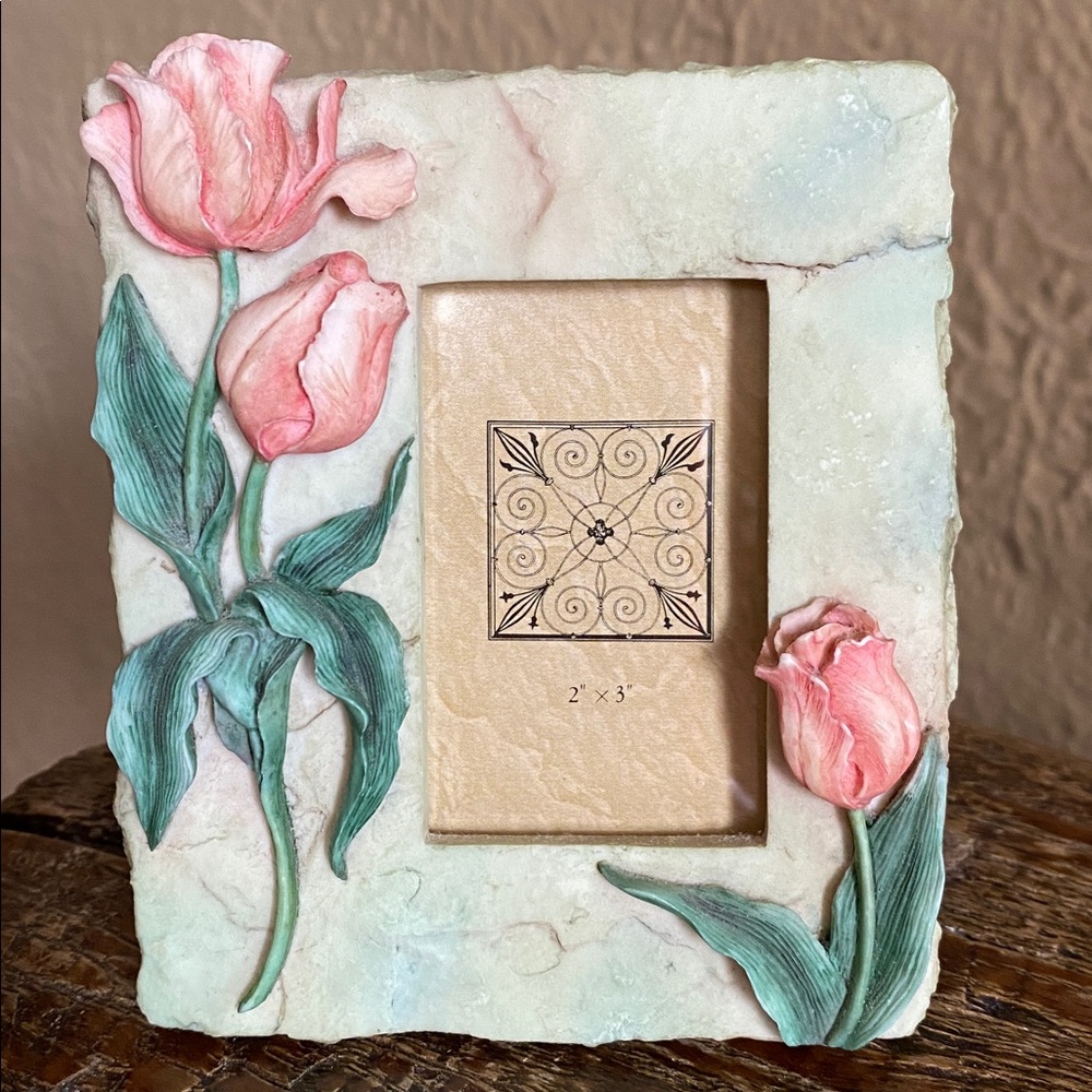 🌷Vintage🌷Floral Frame with Pink Tulips